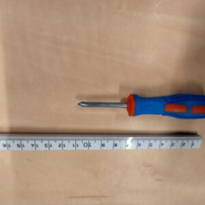 01 Kruiskop schroevendraaier (20 min)