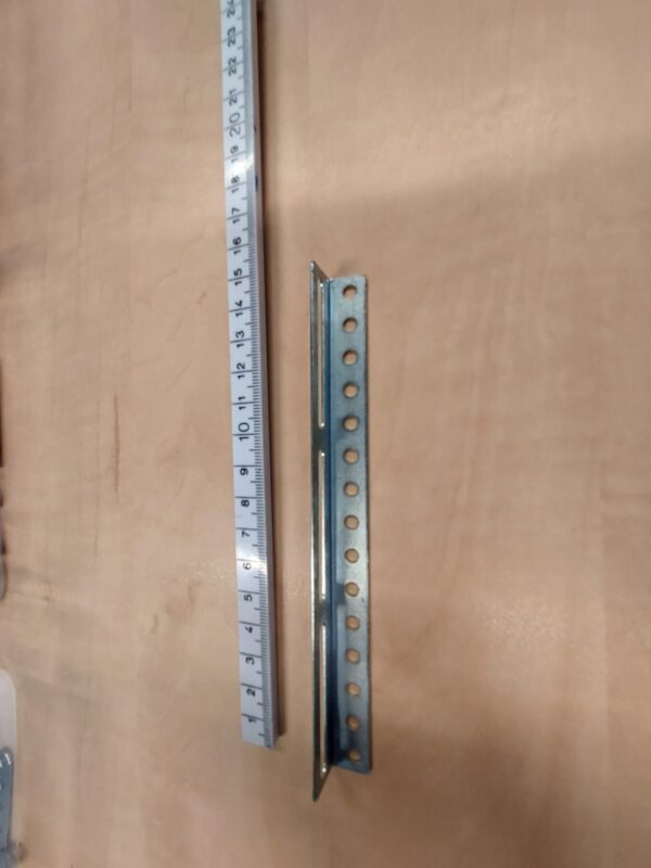 18 Hoekstrip 90 graden 15 gats